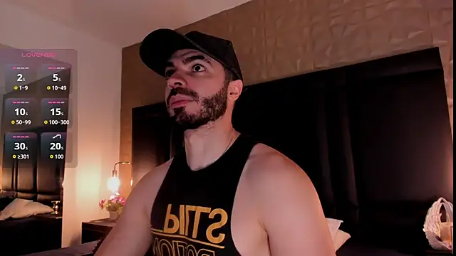 AxelThompson  online show from October 1, 11:38 am