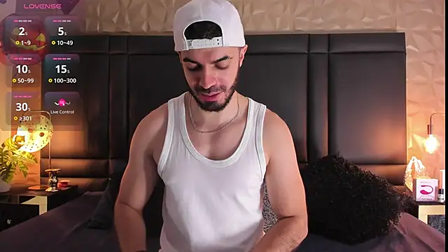 AxelThompson  online show from October 13, 11:21 am