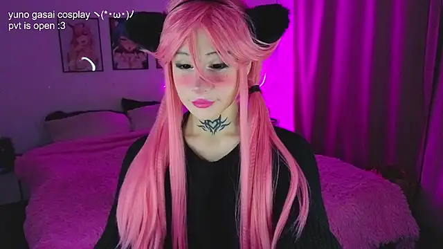 Snapshot of your_little_eva chatting on January 16, 11:42 pm your little eva online show from January 16, 11:42 pm