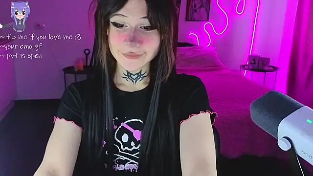 Snapshot of your_little_eva chatting on February 26, 1:43 pm your little eva online show from February 26, 1:43 pm