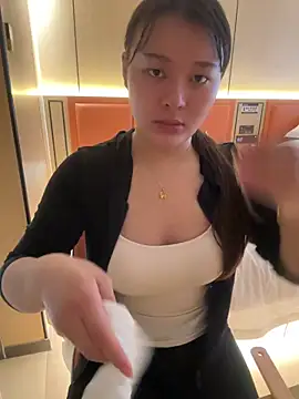 chenyu0308 online show from May 12, 4:42 am