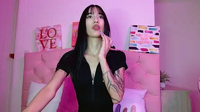 London Sophia19 online show from September 28, 3:12 am