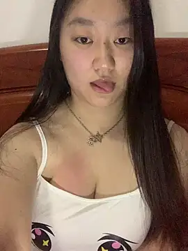 xialuo25 online show from March 25, 2:45 pm