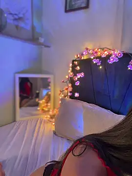 im-isabella online show from May 16, 12:07 am