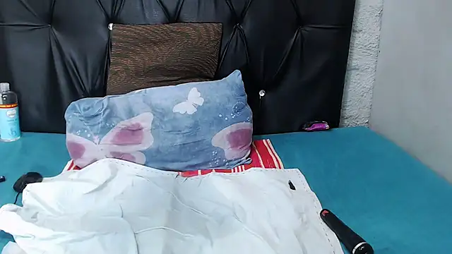 Snapshot of babyotria chatting on November 1, 7:05 pm babyotria online show from November 1, 7:05 pm