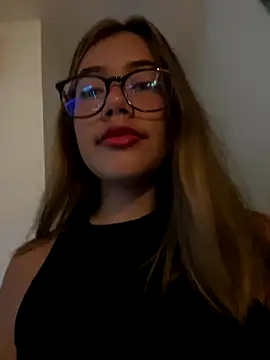 Snapshot of sara_calderon chatting on October 8, 1:20 pm sara calderon online show from October 8, 1:20 pm