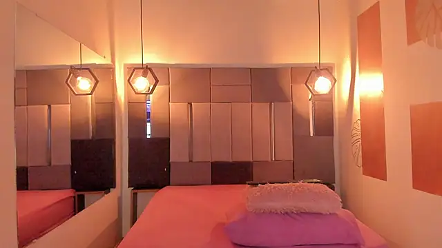 Snapshot of FreyrStone chatting on March 10, 10:59 pm FreyrStone online show from March 10, 10:59 pm