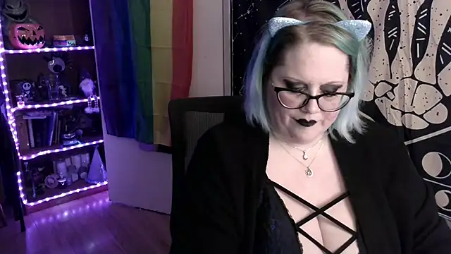 Kinky Witch online show from January 15, 4:50 am