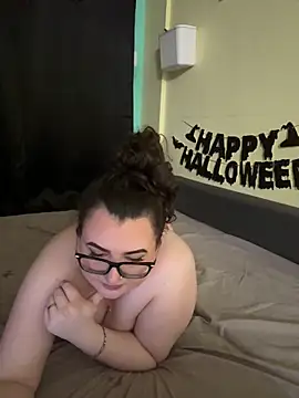 HaleyAyush online show from October 18, 4:52 pm