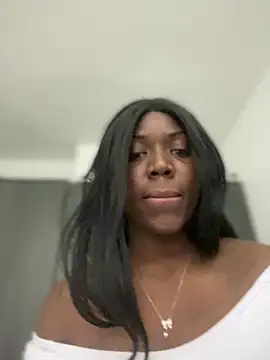 Snapshot of Alexia_24 chatting on February 4, 12:27 am Alexia 24 online show from February 4, 12:27 am