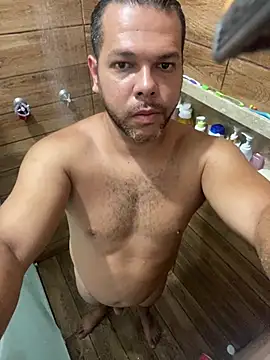 Snapshot of emerdal chatting on January 11, 12:54 pm emerdal online show from January 11, 12:54 pm