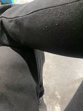 Snapshot of emerdal chatting on February 1, 9:08 am emerdal online show from February 1, 9:08 am