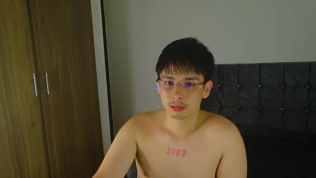 Maximo Miller online show from September 24, 7:12 am