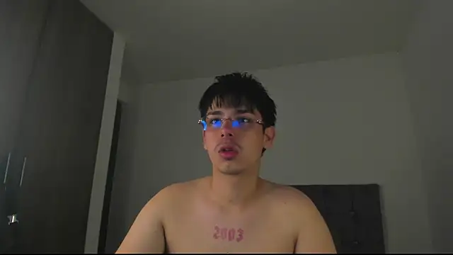 Maximo Miller online show from October 26, 7:14 am