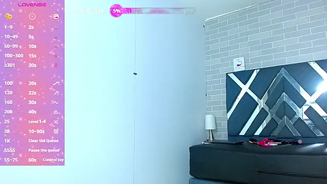 Snapshot of Raven_Doll19 chatting on September 28, 1:38 pm Raven Doll19 online show from September 28, 1:38 pm