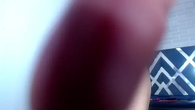 Snapshot of Raven_Doll19 chatting on December 18, 4:40 am Raven Doll19 online show from December 18, 4:40 am