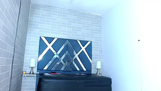 Snapshot of Raven_Doll19 chatting on February 25, 3:05 am Raven Doll19 online show from February 25, 3:05 am