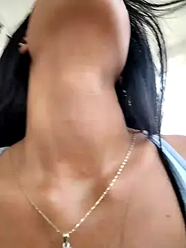 Juliana Xander online show from October 6, 2:25 pm