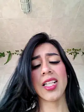 Juliana Xander online show from February 2, 2:05 pm