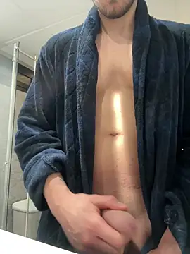 villano69  online show from April 6, 11:05 pm