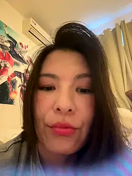 Ninazhang online show from December 4, 1:59 am