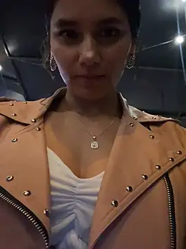 Snapshot of Vaneza_G1 chatting on March 14, 4:07 am Vaneza G1 online show from March 14, 4:07 am