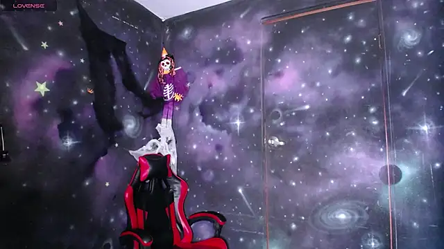 Snapshot of CristaldelLeon_s chatting on October 23, 8:07 pm CristaldelLeon s online show from October 23, 8:07 pm