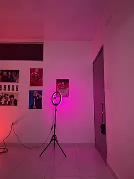 Snapshot of 18_salo chatting on February 6, 4:17 am 18 salo online show from February 6, 4:17 am