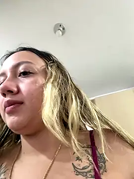 Becca Johnson u online show from November 7, 6:52 pm