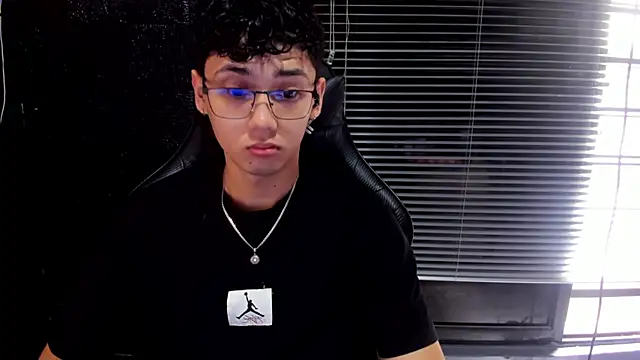 jacobs shelby online show from October 5, 12:58 pm