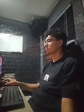 Snapshot of jacobs_shelby chatting on February 19, 12:28 am jacobs shelby online show from February 19, 12:28 am