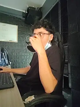 Snapshot of jacobs_shelby chatting on February 20, 8:31 pm jacobs shelby online show from February 20, 8:31 pm