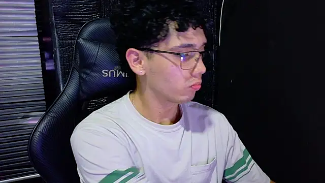 Snapshot of jacobs_shelby chatting on February 27, 10:43 pm jacobs shelby online show from February 27, 10:43 pm