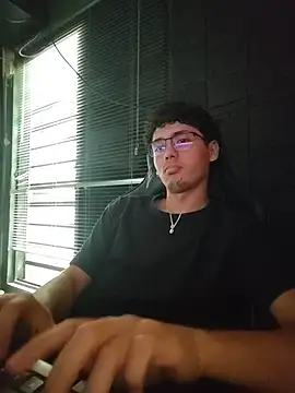 Snapshot of jacobs_shelby chatting on March 7, 8:39 pm jacobs shelby online show from March 7, 8:39 pm