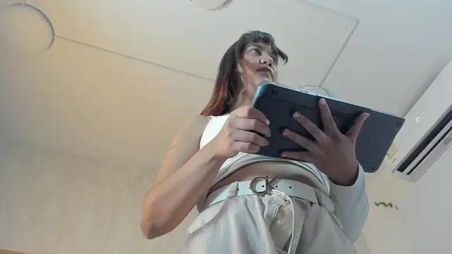 juliette pretty  online show from October 13, 7:14 pm