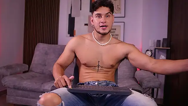 DaviesBrown online show from November 1, 8:44 pm