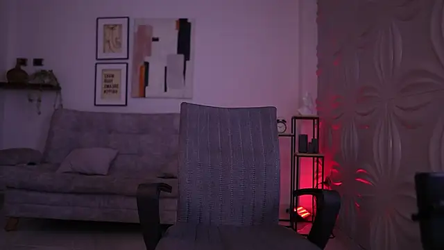 Snapshot of DaviesBrown chatting on March 29, 9:04 pm DaviesBrown online show from March 29, 9:04 pm