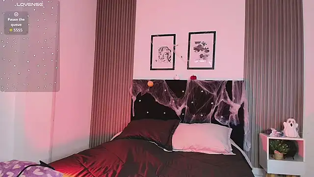 Snapshot of ashlycarteer chatting on October 19, 7:03 pm ashlycarteer online show from October 19, 7:03 pm