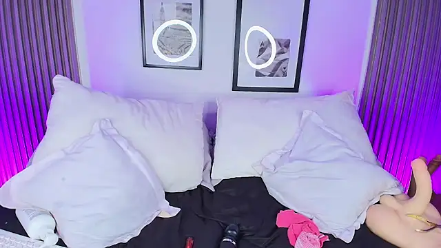 Snapshot of ashlycarteer chatting on April 6, 4:46 am ashlycarteer online show from April 6, 4:46 am