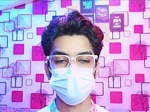 ChiseledCharm online show from October 18, 7:58 pm