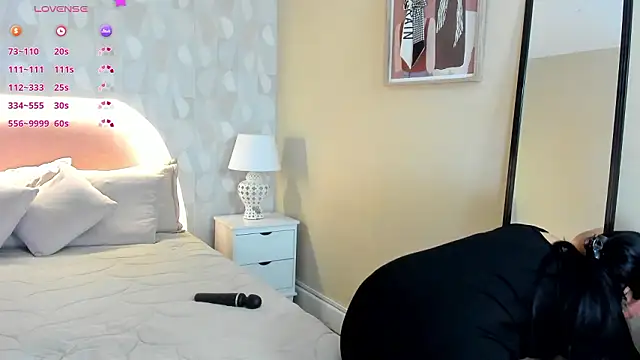 Snapshot of isabella_milf_ chatting on March 11, 7:53 pm isabella milf online show from March 11, 7:53 pm