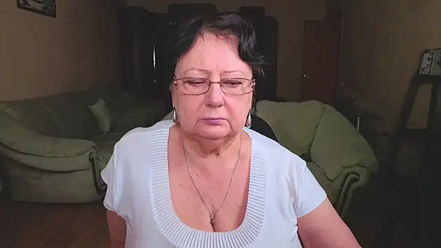 Snapshot of Margo_Moll chatting on February 1, 9:19 am Margo Moll online show from February 1, 9:19 am