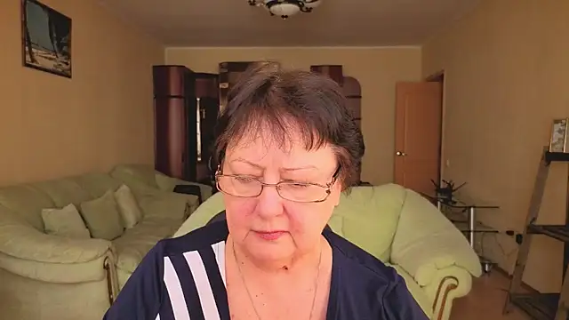 Snapshot of Margo_Moll chatting on February 6, 9:23 am Margo Moll online show from February 6, 9:23 am