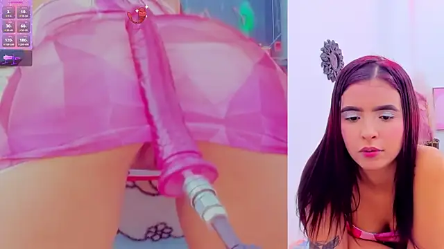 Snapshot of Athena_Jackson_ chatting on October 31, 12:00 am Athena Jackson online show from October 31, 12:00 am