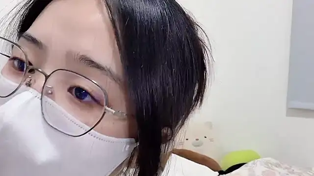 Snapshot of LHeart chatting on March 22, 1:25 pm LHeart online show from March 22, 1:25 pm