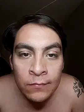 Snapshot of Ravenvodka chatting on September 22, 8:33 pm Ravenvodka online show from September 22, 8:33 pm