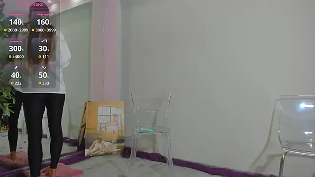 MayaHellen online show from October 2, 4:41 am