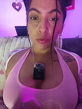 Fox Roxxan online show from May 31, 2:09 am