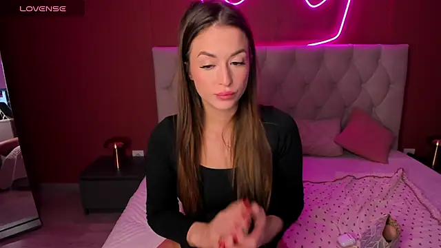 StacyWells online show from October 7, 1:25 am