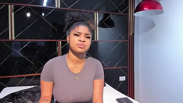 HannyThompson online show from November 5, 12:27 pm